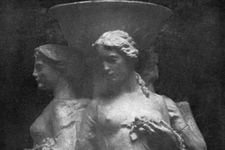 Herbert Adams's sculpture of the Three Graces holding up the fountain's bowl